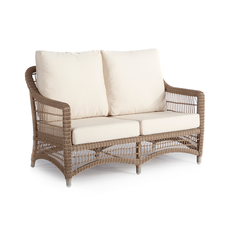 23882 Loveseat Arena
